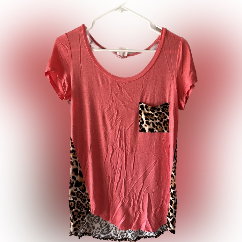 Pink and leopard short sleeve top size small